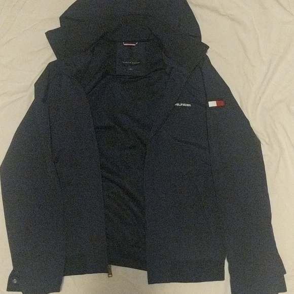 Authentic Lightweight Tommy Hilfiger Jacket - Picture 5 of 5